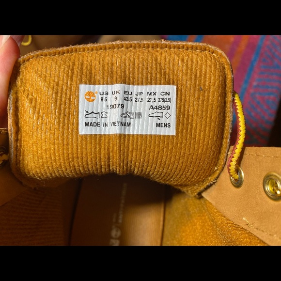 Timberland Men's Classic Waterproof Boots Size 9.5 - Picture 5 of 8